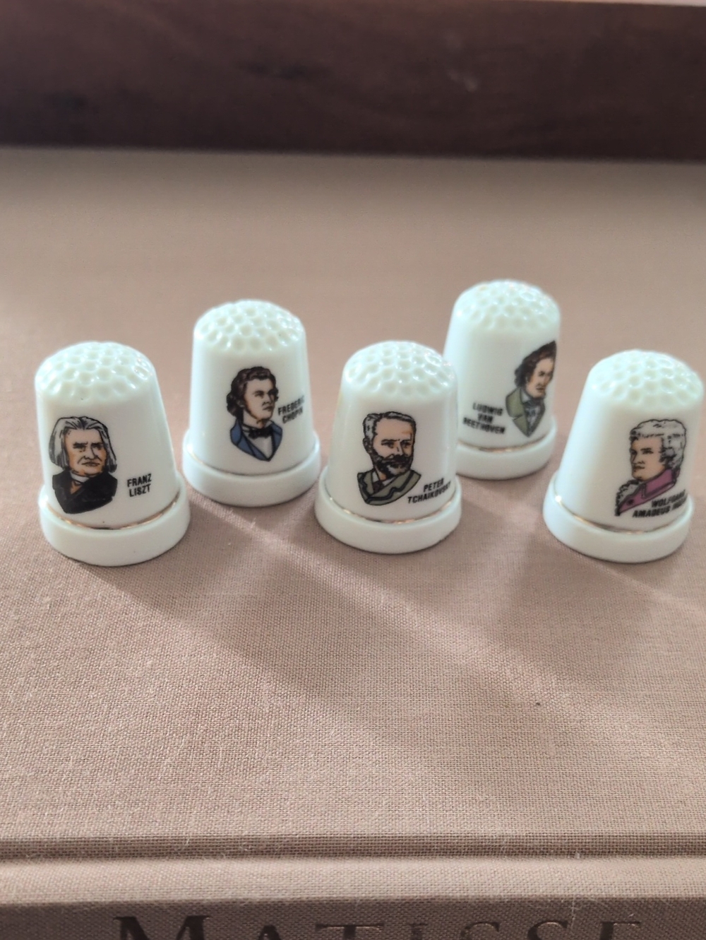 Porcelain Thimbles Set of 5 Vintage Famous Composers Mozart Beethoven Liszt Chop